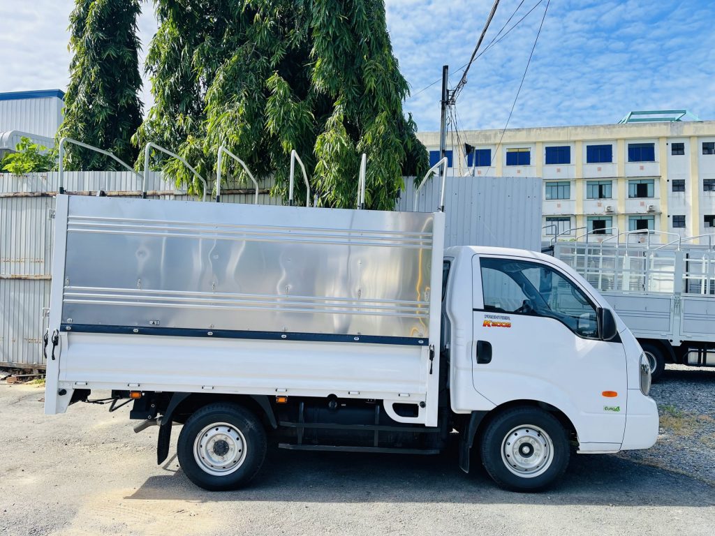 KIA K200S Thùng Mui bạc | 1.5 Tấn | Xe tải nhẹ