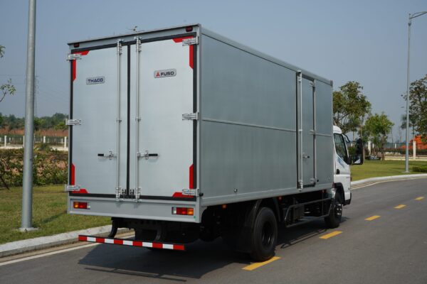 FUSO CANTER TF7.5 THÙNG KÍN | TẢI 3.49 TẤN