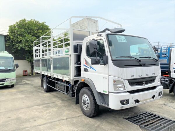 fuso-fa-140l-thung-mui-bat-2 FUSO FA 140L THÙNG MUI BẠT | TẢI 6.4 TẤN