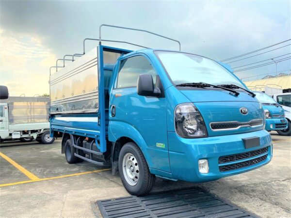 xe-tai-kia-k200-thung-mui-bat-mo-3-bung XE TẢI KIA K200 THÙNG MUI BẠT MỞ 3 BỬNG | TẢI 1,95 TẤN