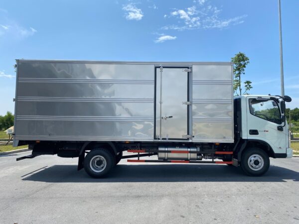 z3777802003357_be1a4ec6ef9bf60308e7457e9d2fdc29 THACO OLLIN S720 THÙNG MUI BẠT | TẢI 6.8 TẤN