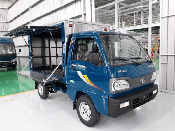 thaco-towner-thung-canh-doi-1 XE TẢI TOWNER 800 THÙNG CÁNH DƠI | TẢI 990 KG