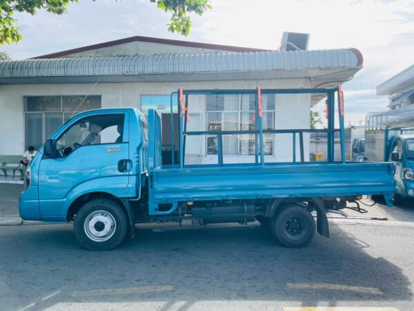 z3927323213924_4d06c2dd9042933d6df114dd8a1ec3fa XE TẢI KIA K250 GIÁ CHỞ KÍNH| TẢI TRỌNG 2.5 TẤN